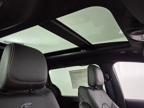 New 2026 Chrysler Pacifica Select image 38