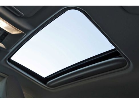 Used 2025 Toyota RAV4 XLE image 28