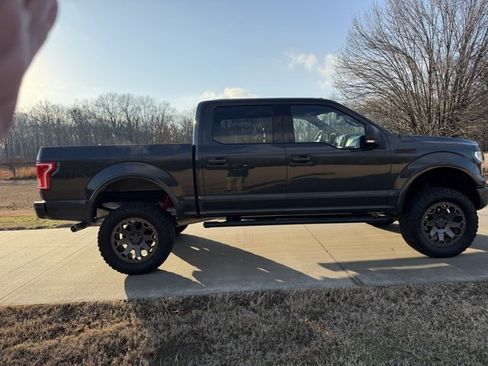 Used 2016 Ford F150 XLT w/ Equipment Group 302A Luxury image 6