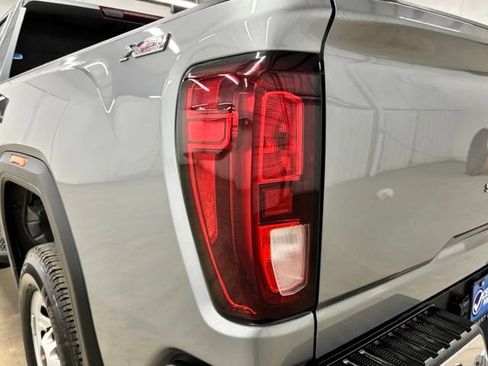 Used 2025 GMC Sierra 2500 Pro AWD/4WD image 8
