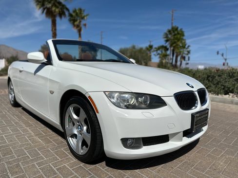 Used 2010 BMW 328i Convertible w/ Premium Pkg RWD image 27