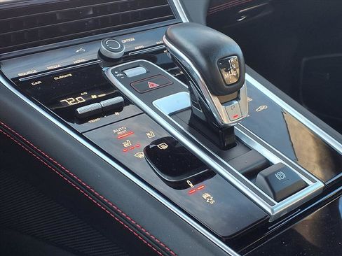 Used 2019 Porsche Panamera GTS image 17