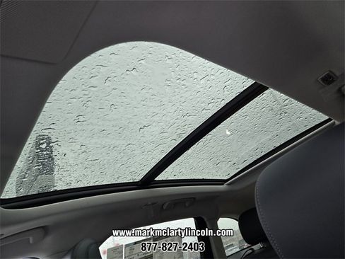 New 2026 Lincoln Nautilus Reserve image 6