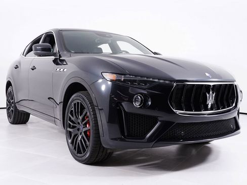 Used 2019 Maserati Levante GTS image 16