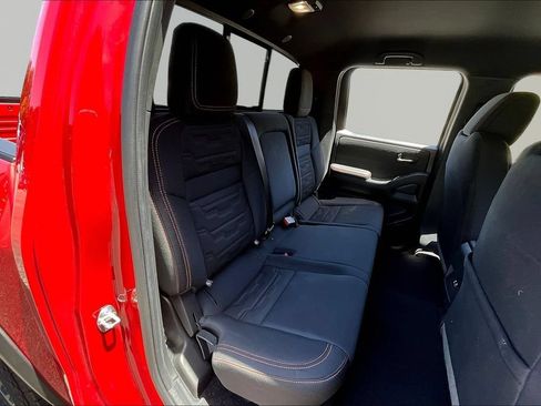 Used 2026 Nissan Frontier PRO-4X AWD/4WD image 26