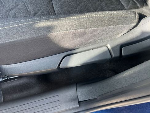 Used 2025 Nissan Kicks SV image 23