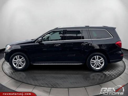 Used 2015 Mercedes-Benz GL 450 4MATIC w/ Parking Assist Package image 2