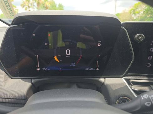 Used 2024 Chevrolet TrailBlazer LT w/ Driver Confidence Package FWD image 5