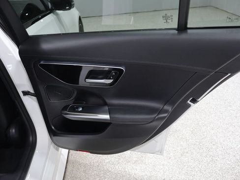 Used 2022 Mercedes-Benz C 300 4MATIC Sedan image 21