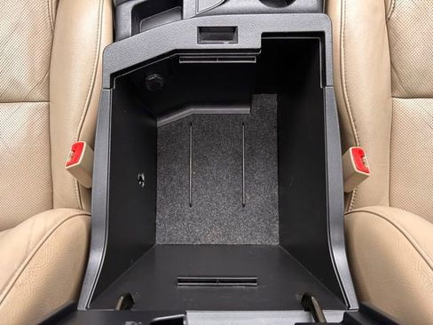 Used 2013 Toyota Sequoia Platinum image 24