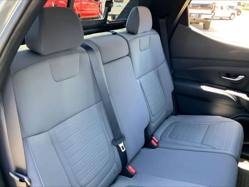 Used 2023 Hyundai Santa Cruz SEL w/ Activity Package FWD image 19