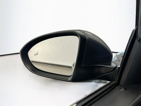 Used 2025 Volkswagen Jetta SE FWD image 16
