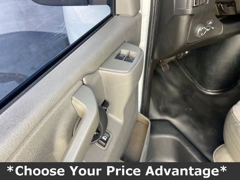 Used 2016 GMC Savana 3500 image 34