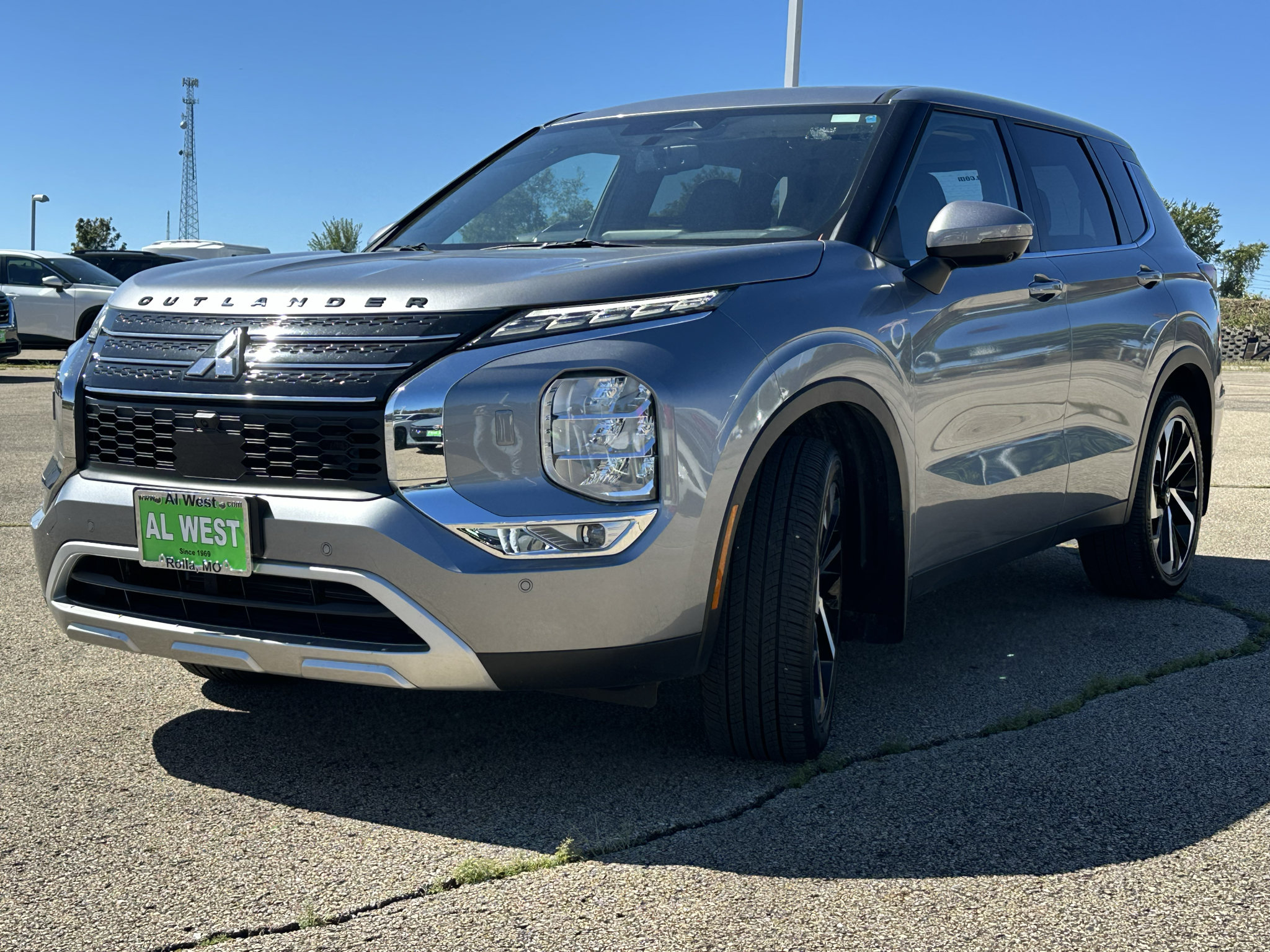Used 2024 Mitsubishi Outlander SE Black Edition AWD/4WD image 9
