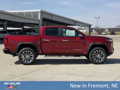 New 2026 GMC Canyon Denali AWD/4WD image 3