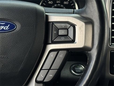 Used 2019 Ford F150 Platinum w/ Equipment Group 701A Luxury image 15