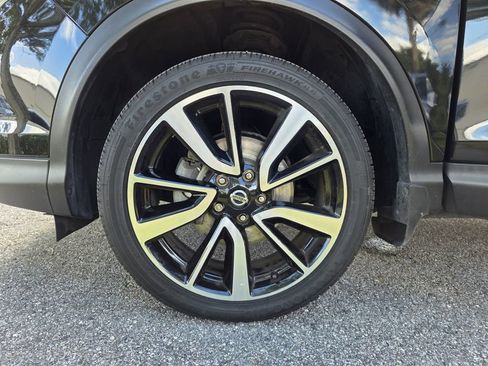 Used 2019 Nissan Rogue Sport SL FWD image 28