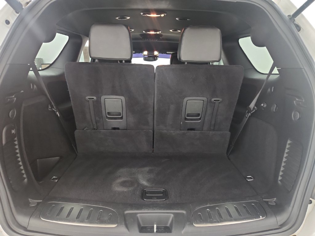 Used 2018 Dodge Durango R/T w/ Technology Group AWD/4WD image 35
