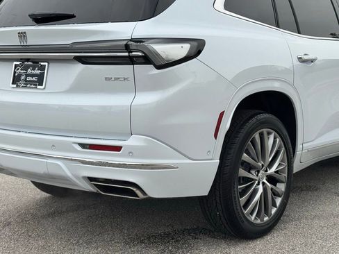 New 2026 Buick Enclave Avenir w/ Super Cruise Package image 15