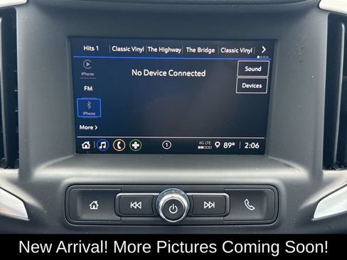 Used 2024 GMC Terrain SLE w/ Driver Convenience Package AWD/4WD image 13