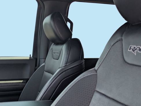 Used 2019 Ford F150 Raptor w/ Equipment Group 802A Luxury AWD/4WD image 39