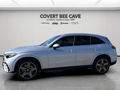 Used 2024 Mercedes-Benz GLC 300 4MATIC w/ AMG Line image 4