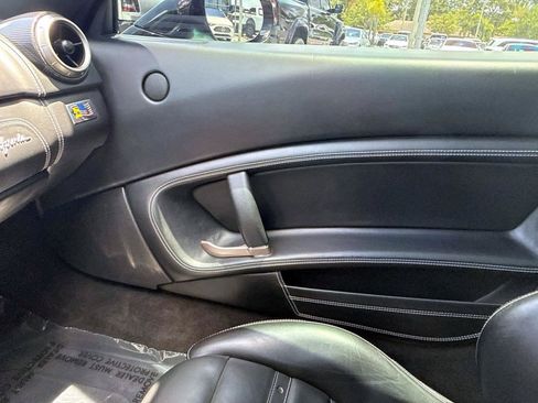 Used 2014 Ferrari California RWD image 17