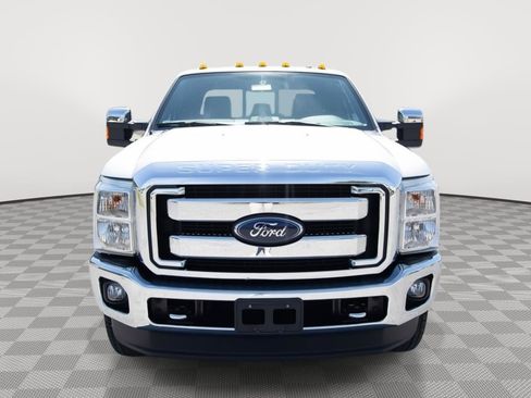 Used 2014 Ford F250 Lariat w/ Chrome Package AWD/4WD image 2