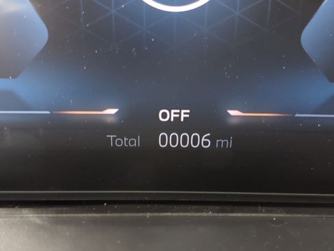 Used 2026 BMW X5 sDrive40i image 19