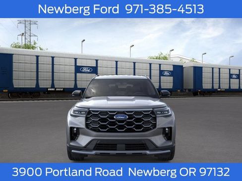 New 2026 Ford Explorer Platinum w/ LUX Leather Package AWD/4WD image 2