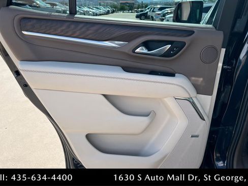 Used 2023 GMC Yukon Denali AWD/4WD image 18