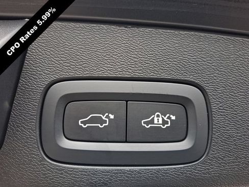 Certified 2024 Volvo XC60 T8 Plus w/ Climate Package AWD/4WD image 32