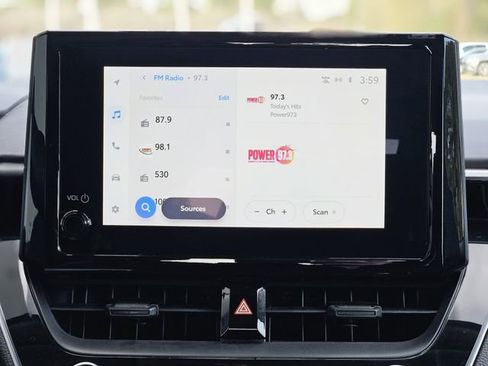 Used 2024 Toyota Corolla LE image 23