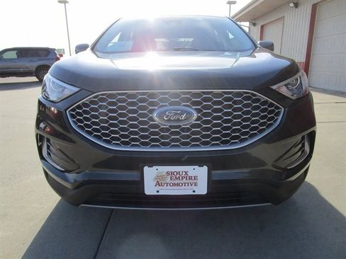 Used 2023 Ford Edge SEL AWD/4WD image 4