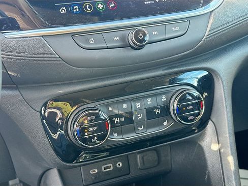 Used 2023 Buick Encore GX Essence w/ Experience Buick Package image 17