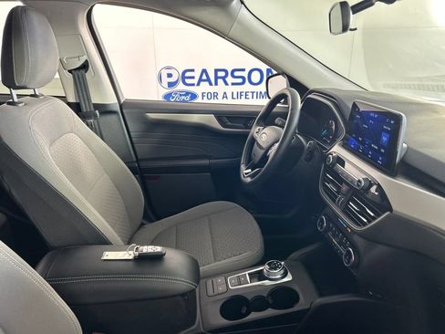 Used 2022 Ford Escape SE w/ Cold Weather Package FWD image 28