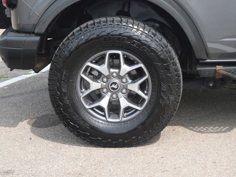 Used 2022 Ford Bronco Badlands image 25