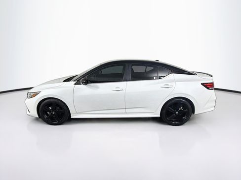 Used 2023 Nissan Sentra SR w/ Midnight Edition Package FWD image 4