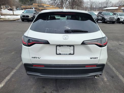 Certified 2026 Honda HR-V Sport image 4