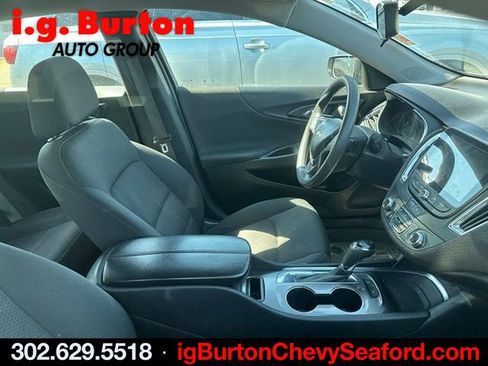 Used 2020 Chevrolet Malibu LT FWD image 7