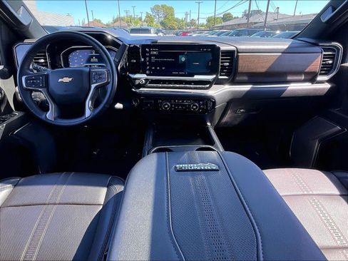Used 2024 Chevrolet Silverado 3500 High Country w/ High Country Premium Package AWD/4WD image 18