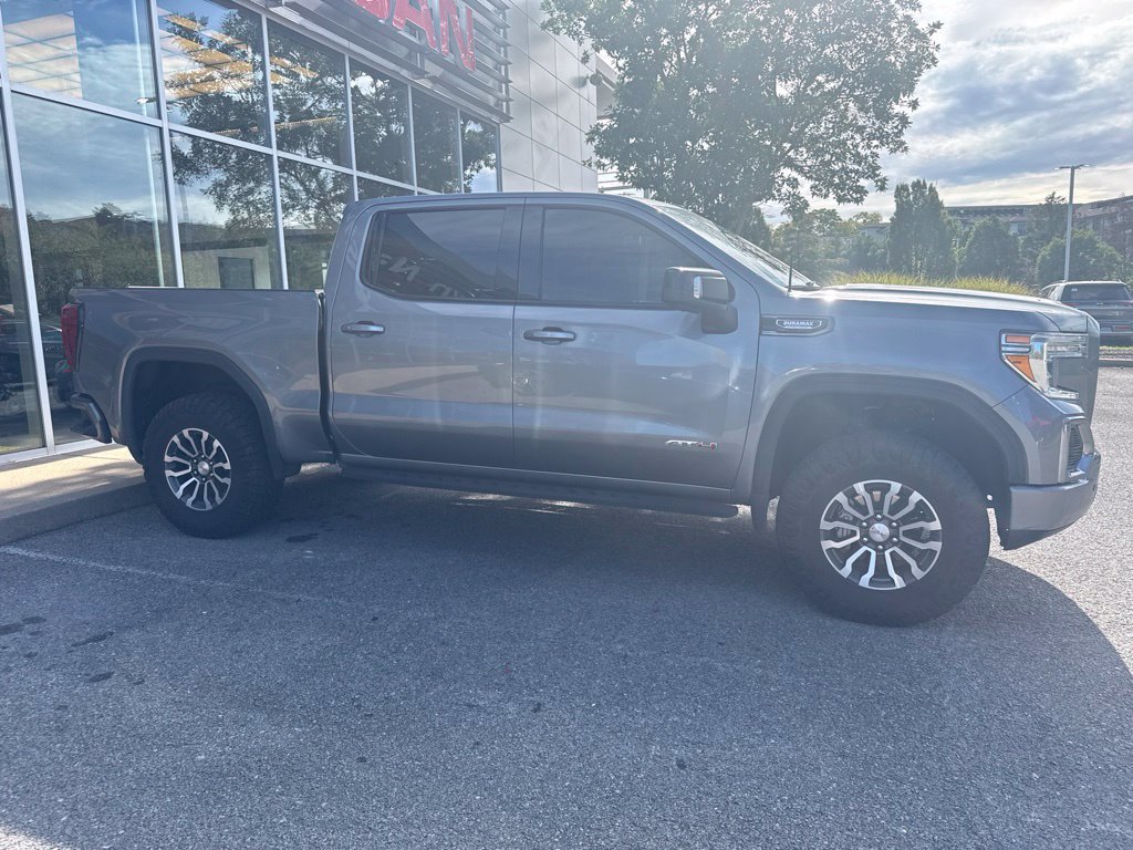 Used 2021 GMC Sierra 1500 AT4 w/ AT4 Premium Package AWD/4WD image 2