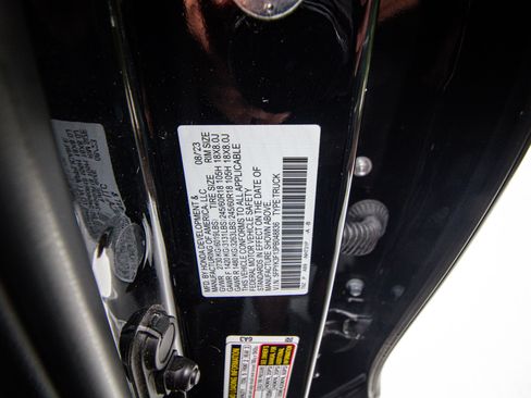 Certified 2023 Honda Ridgeline Sport image 33