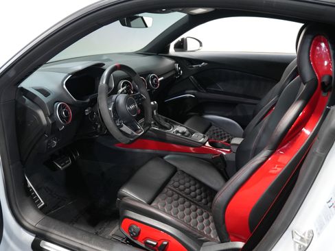 Used 2020 Audi TT RS w/ Technology Package image 31