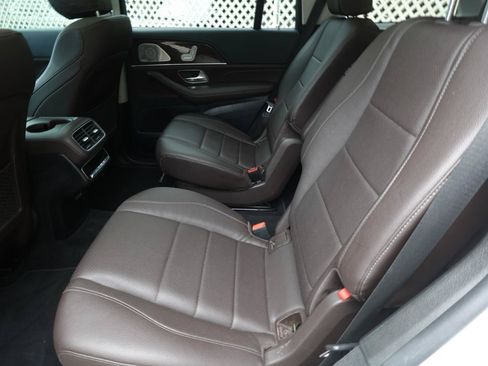 Used 2022 Mercedes-Benz GLS 450 4MATIC image 24