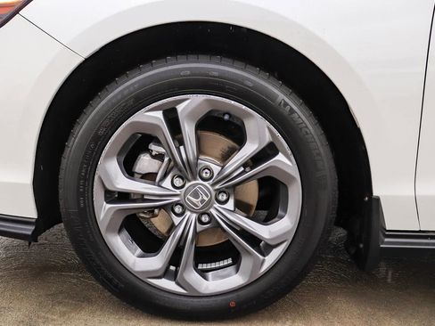 Used 2023 Honda Accord EX image 11