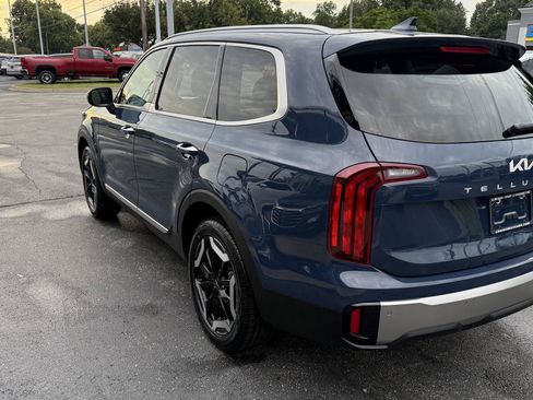 Used 2025 Kia Telluride S FWD image 5