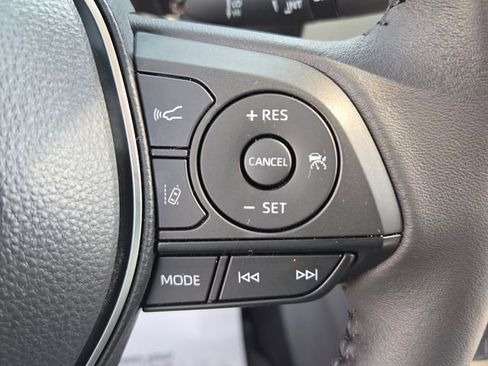 Used 2025 Toyota RAV4 XLE Premium FWD image 20