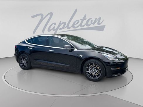 Used 2019 Tesla Model 3 Standard Range Plus RWD image 3