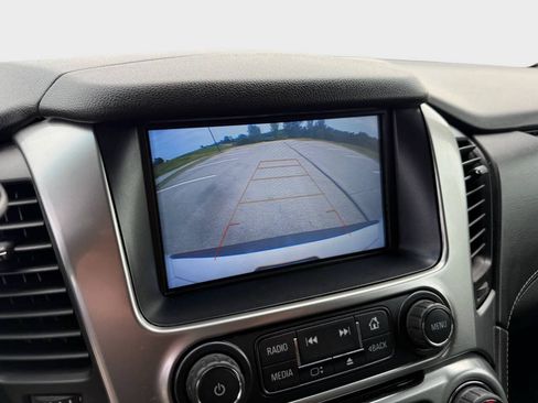 Used 2019 Chevrolet Tahoe LS w/ Skid Plate Package AWD/4WD image 18